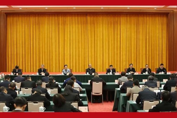 省人大常委会召开质询会议 聚焦水利项目土地要素保障问题开展质询