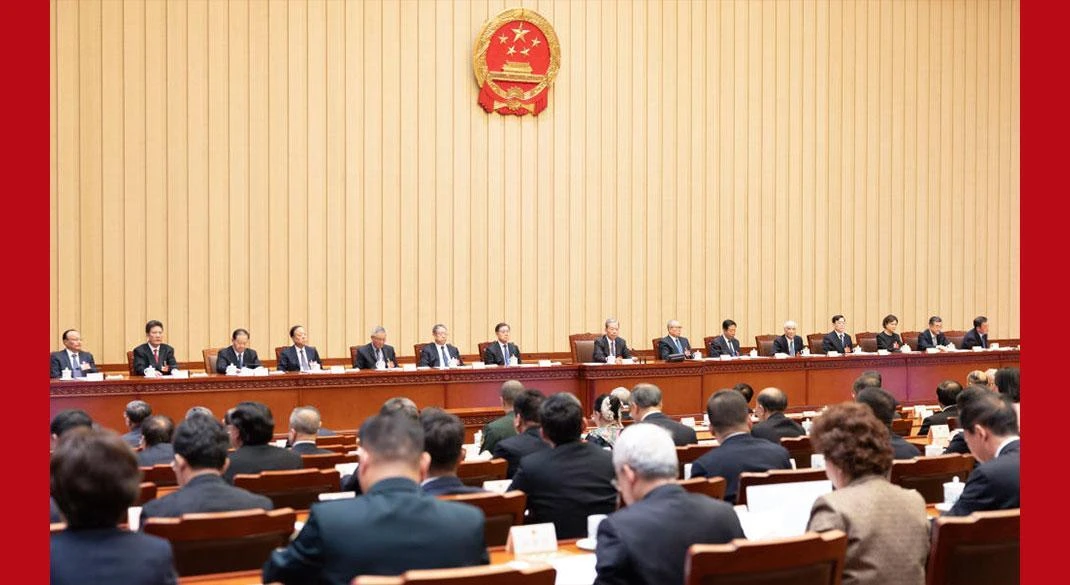 十四届全国人大四次会议主席团举行第一次会议 决定大会日程等 本次大会5日开幕 会期8天