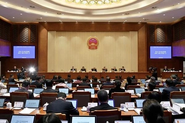 省十四届人大常委会第二十二次会议闭幕