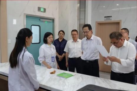 省人大常委会调研组在昆明市开展《云南省药品管理条例》实施情况专题调研