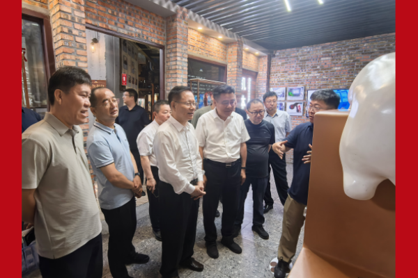 省人大常委会考察组到吉林辽宁考察学习