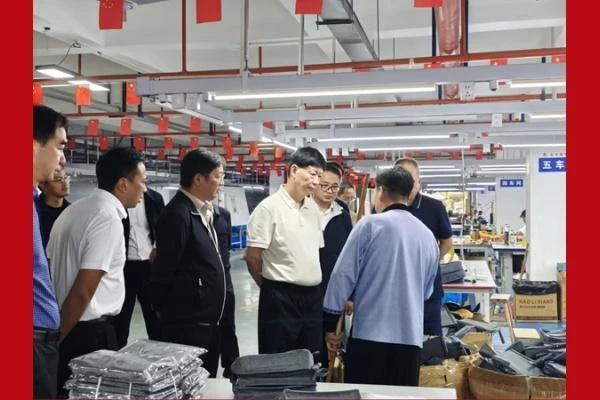 省人大常委会调研组到怒江州调研促进农民增收工作